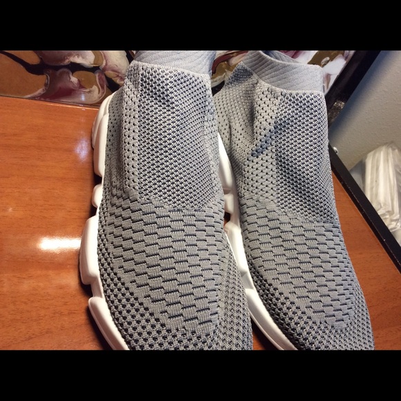 NEW Men's Lightweight Breathable Running Shoes - Picture 5 of 6